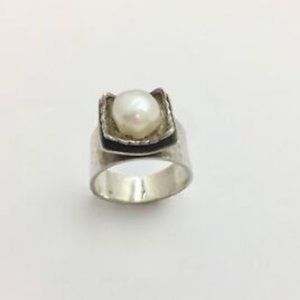 Silpada Organic Pearl Ring
